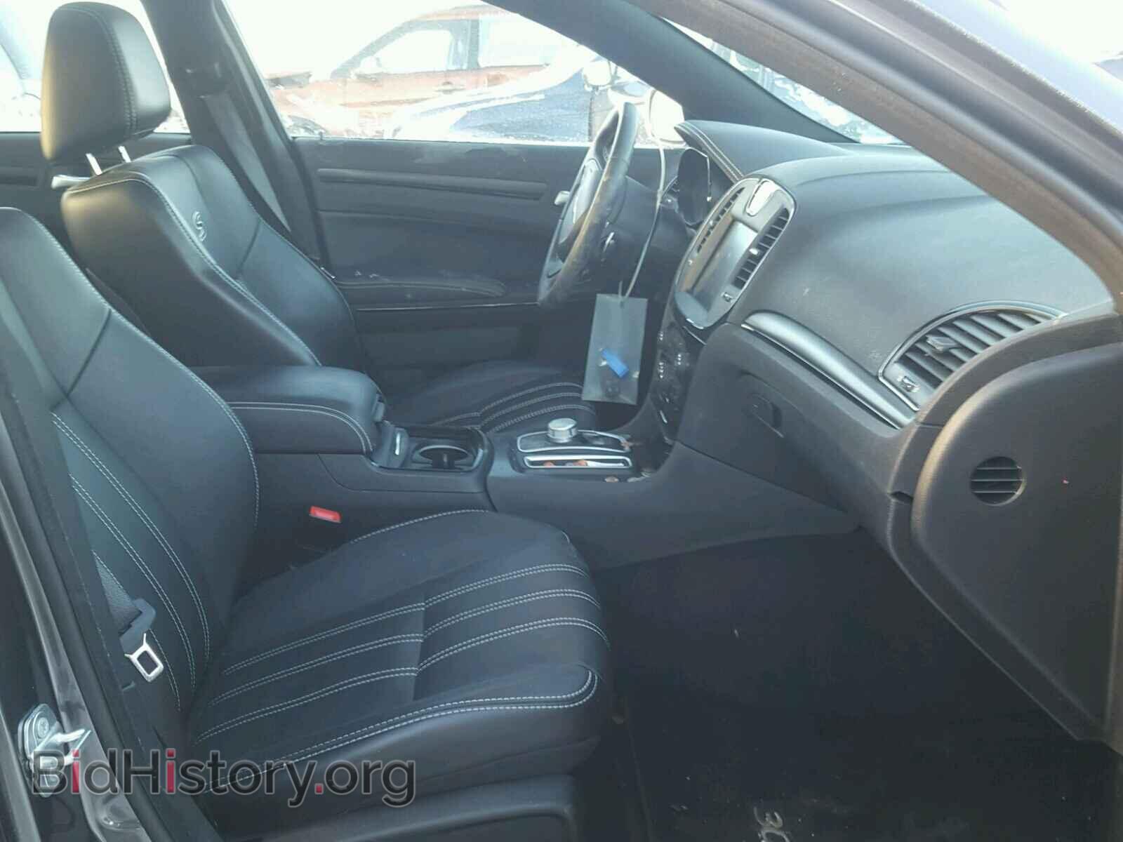 2016 CHRYSLER 300 - VIN: 2C3CCABT8GH295103 - Фото 5