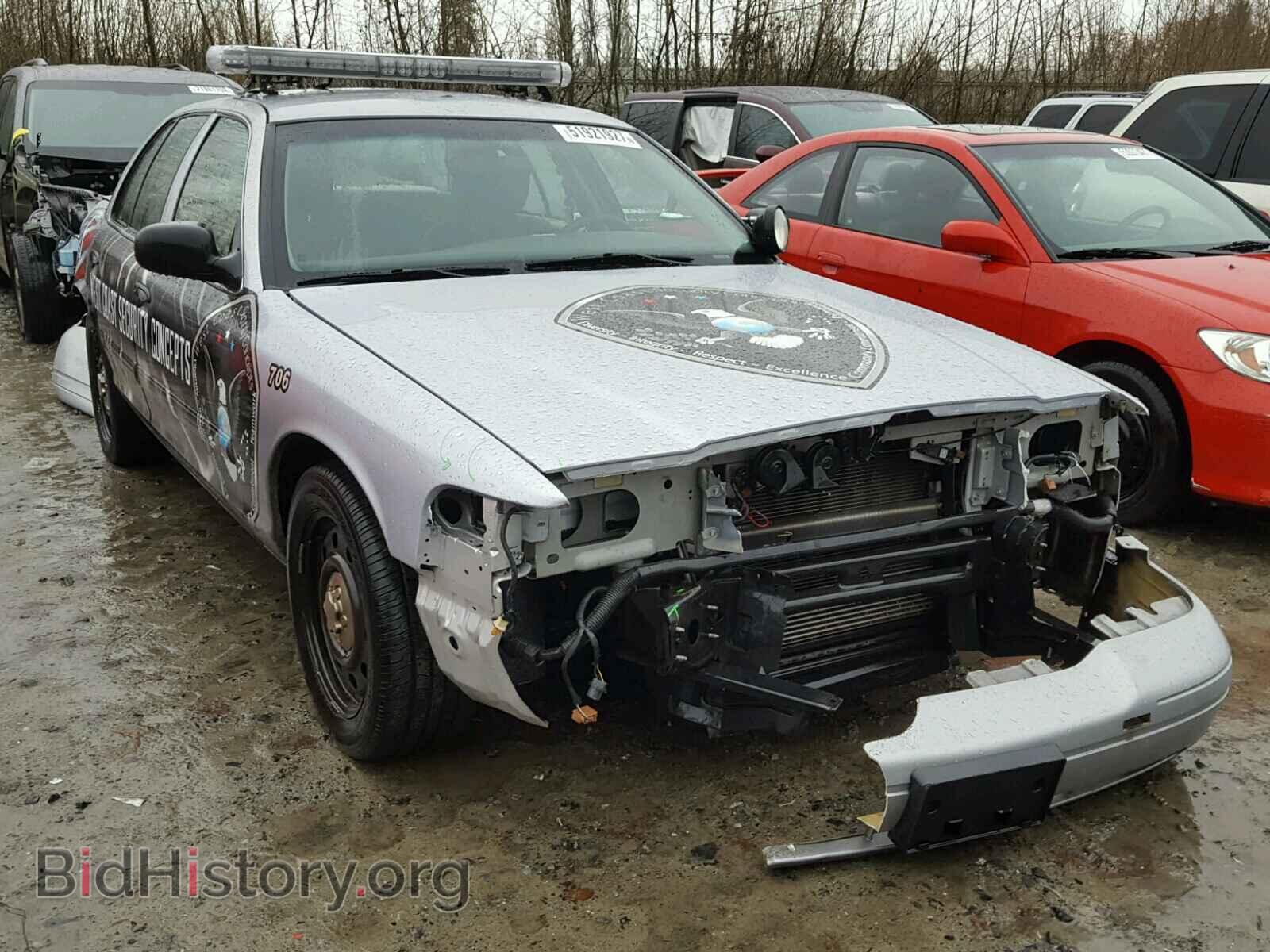 Photo 2FABP7BV6BX100653 - FORD CROWN VIC 2011