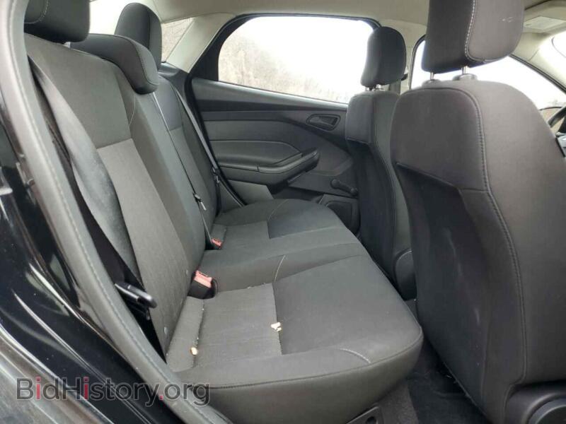 2017 Ford FOCUS (VIN 1FADP3E22HL311499) — photo 10 of 14
