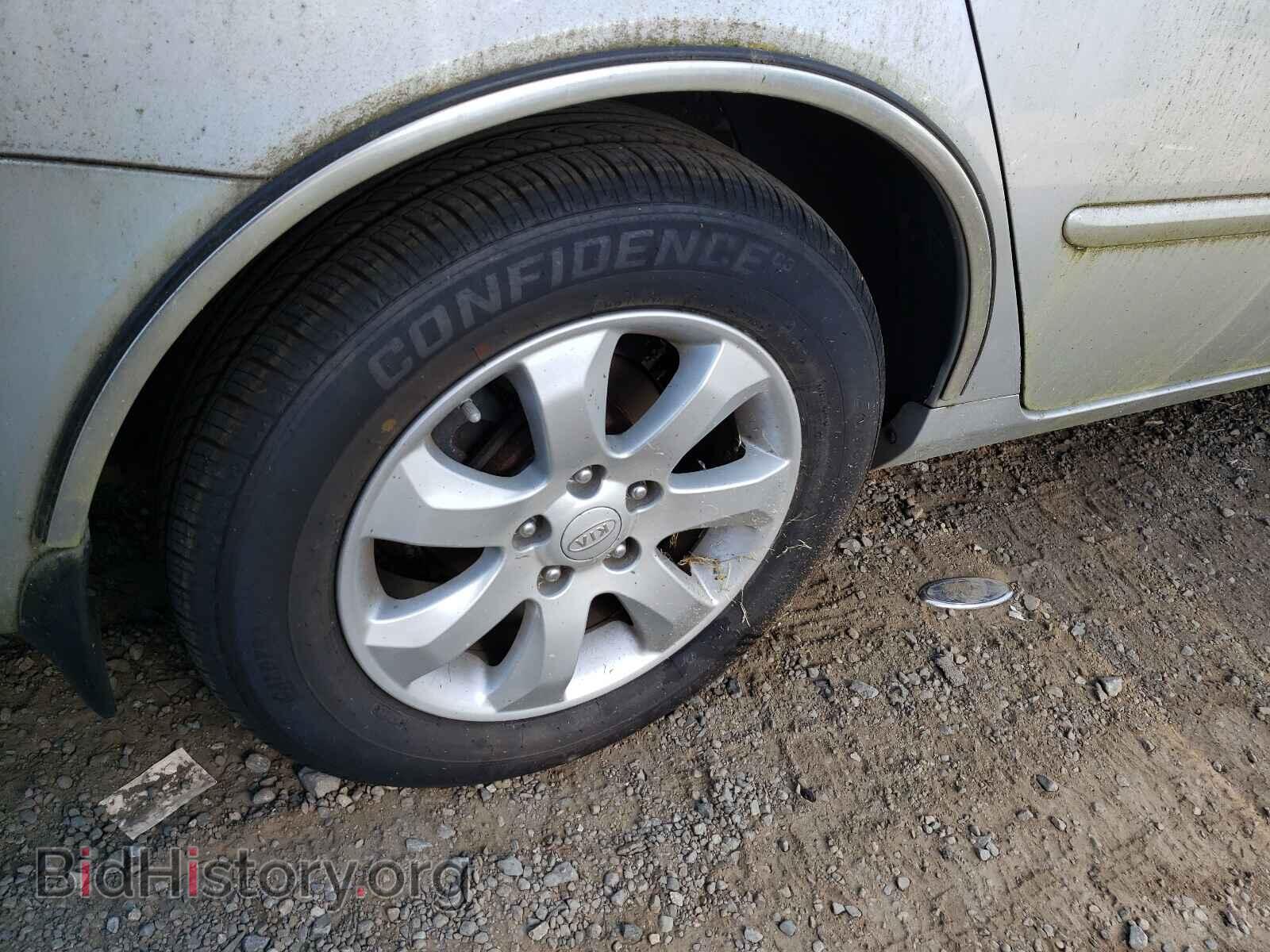 2008 KIA OPTIMA - VIN: KNAGE123785242793 - Фото 9