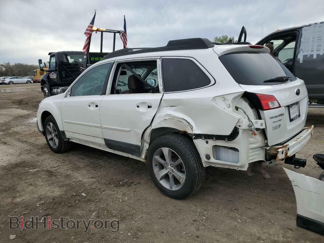2014 SUBARU OUTBACK - VIN: 4S4BRCPC0E3291875 - Фото 2