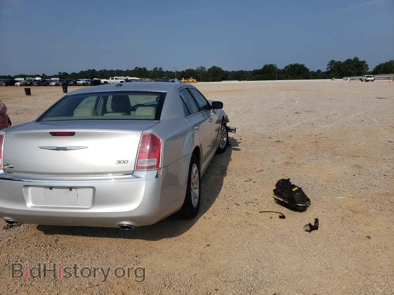 2011 CHRYSLER 300 - VIN: 2C3CA5CG7BH614384 - Фото 4