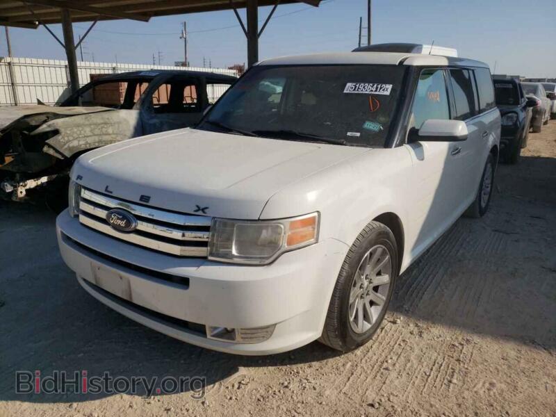 2011 Ford FLEX (VIN 2FMGK5CC0BBD25059) — фото 2 из 10