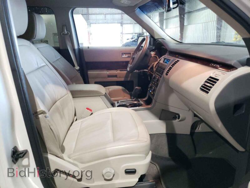 2010 Ford FLEX (VIN 2FMGK5CC0ABA67589) — photo 5 of 10