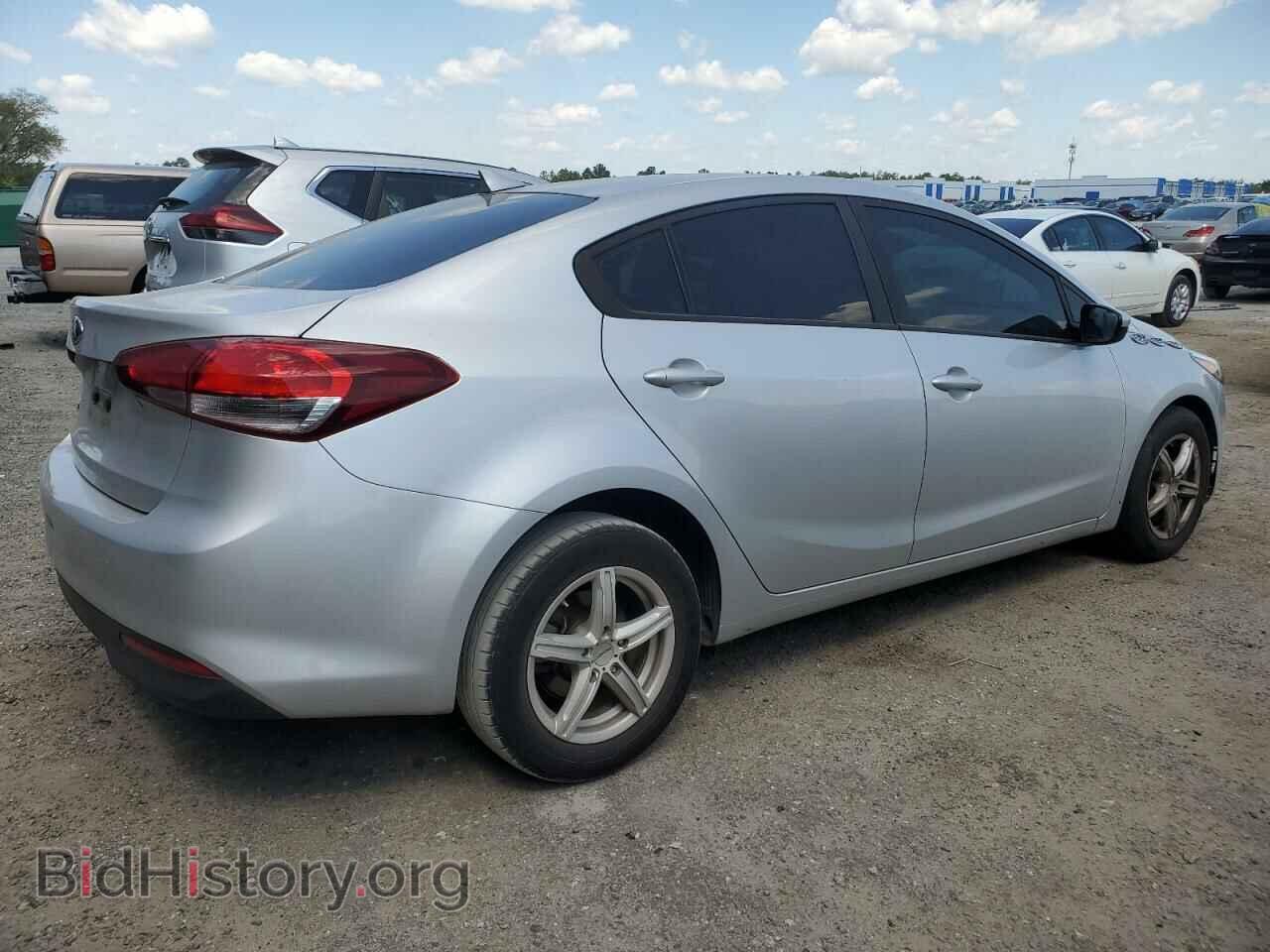 2017 KIA FORTE - VIN: 3KPFK4A79HE105064 - Фото 3