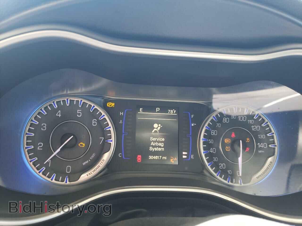 2015 CHRYSLER 200 - VIN: 1C3CCCAB0FN674560 - Фото 9