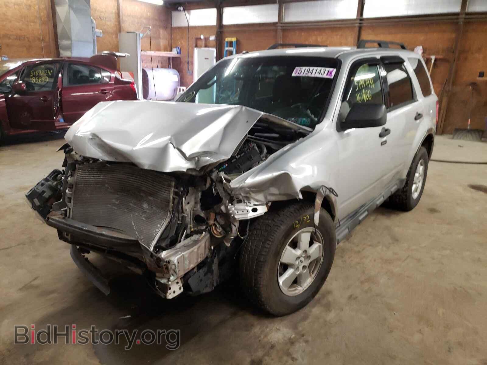 2009 FORD ESCAPE - VIN: 1FMCU93789KC68984 - Фото 2