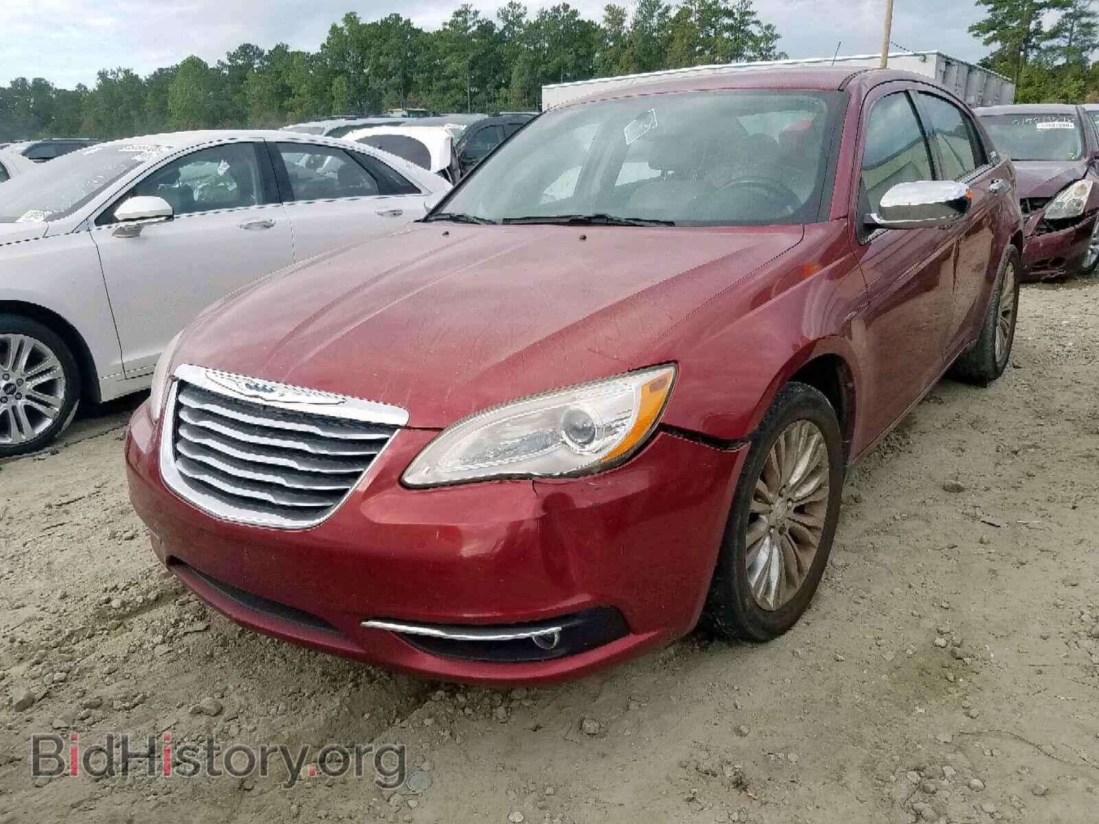 2011 CHRYSLER 200 - VIN: 1C3BC2FB1BN533442 - Фото 2
