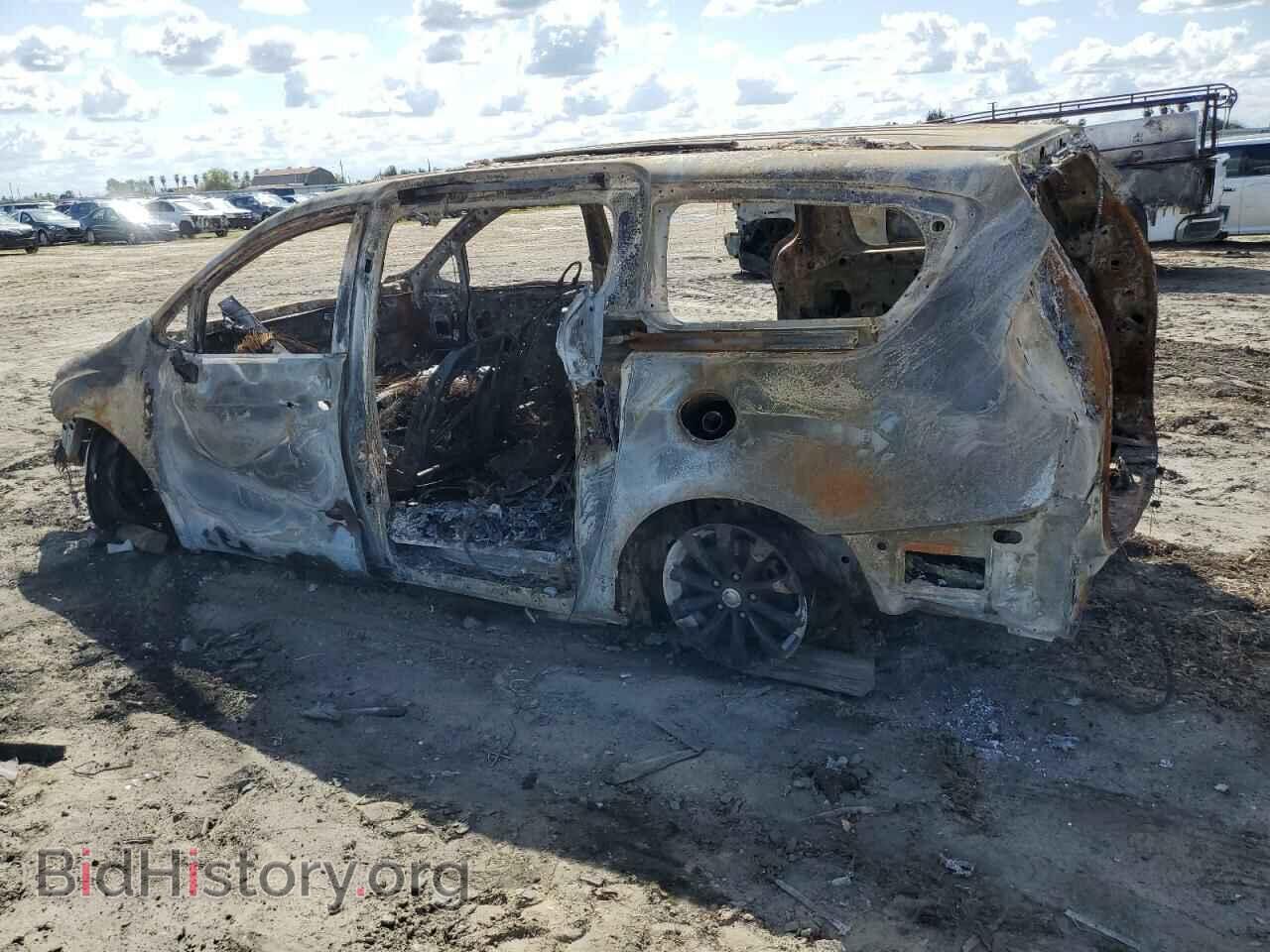 2019 CHRYSLER PACIFICA - VIN: 2C4RC1BG3KR554737 - Фото 2