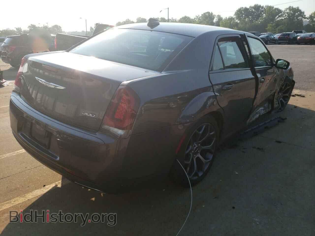 2018 CHRYSLER 300 - VIN: 2C3CCABG9JH234191 - Фото 4