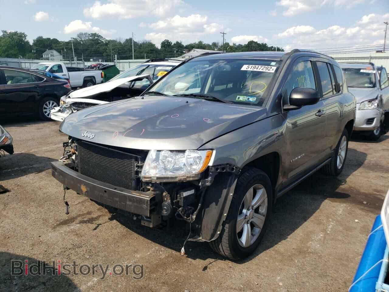 2011 JEEP COMPASS - VIN: 1J4NF1FB0BD283010 - Photo 2