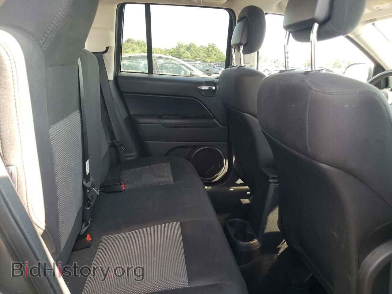 2011 JEEP COMPASS - VIN: 1J4NF1FB0BD283010 - Photo 6