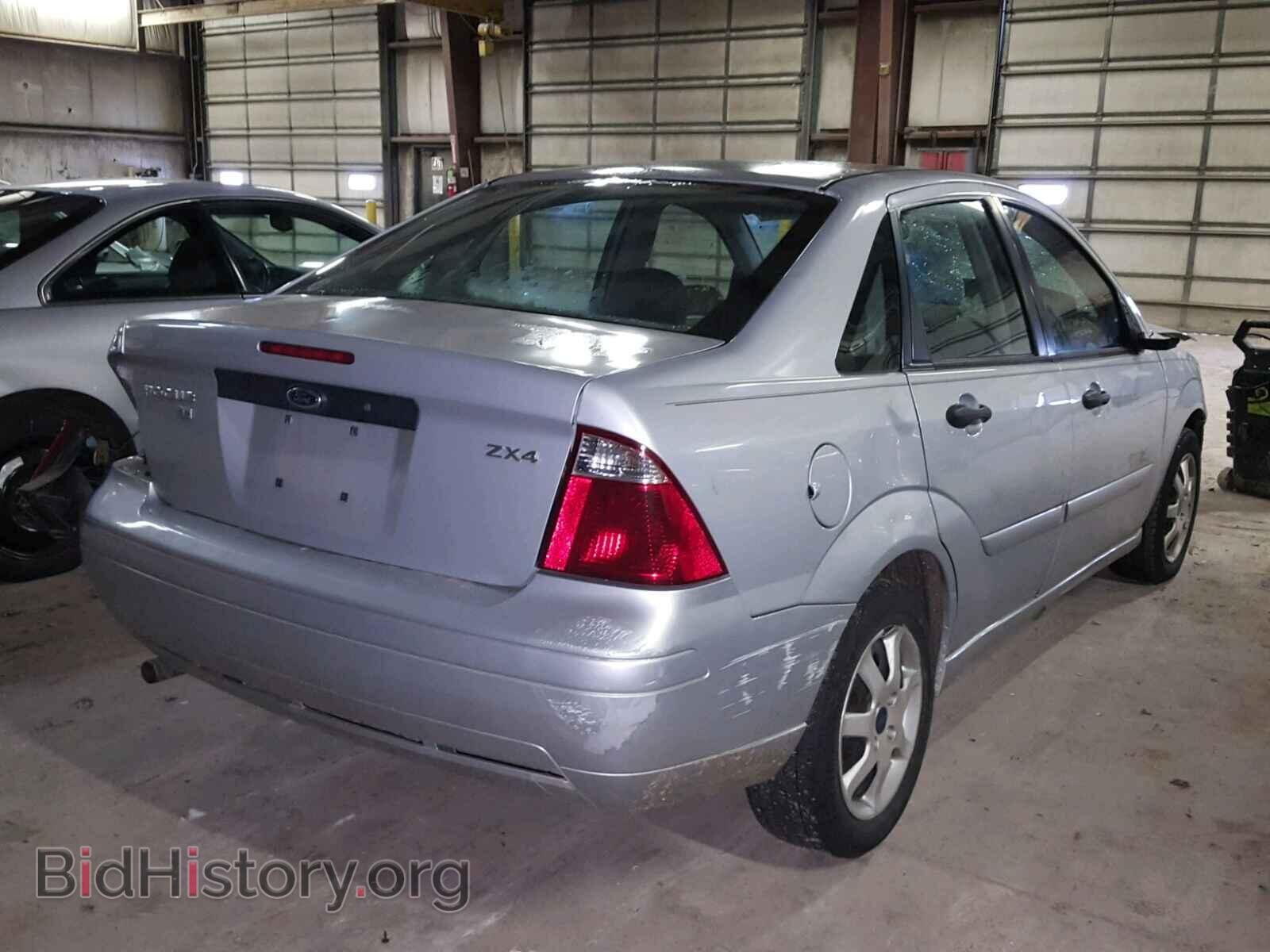 2005 FORD FOCUS - VIN: 1FAFP34N65W251127 - Фото 4