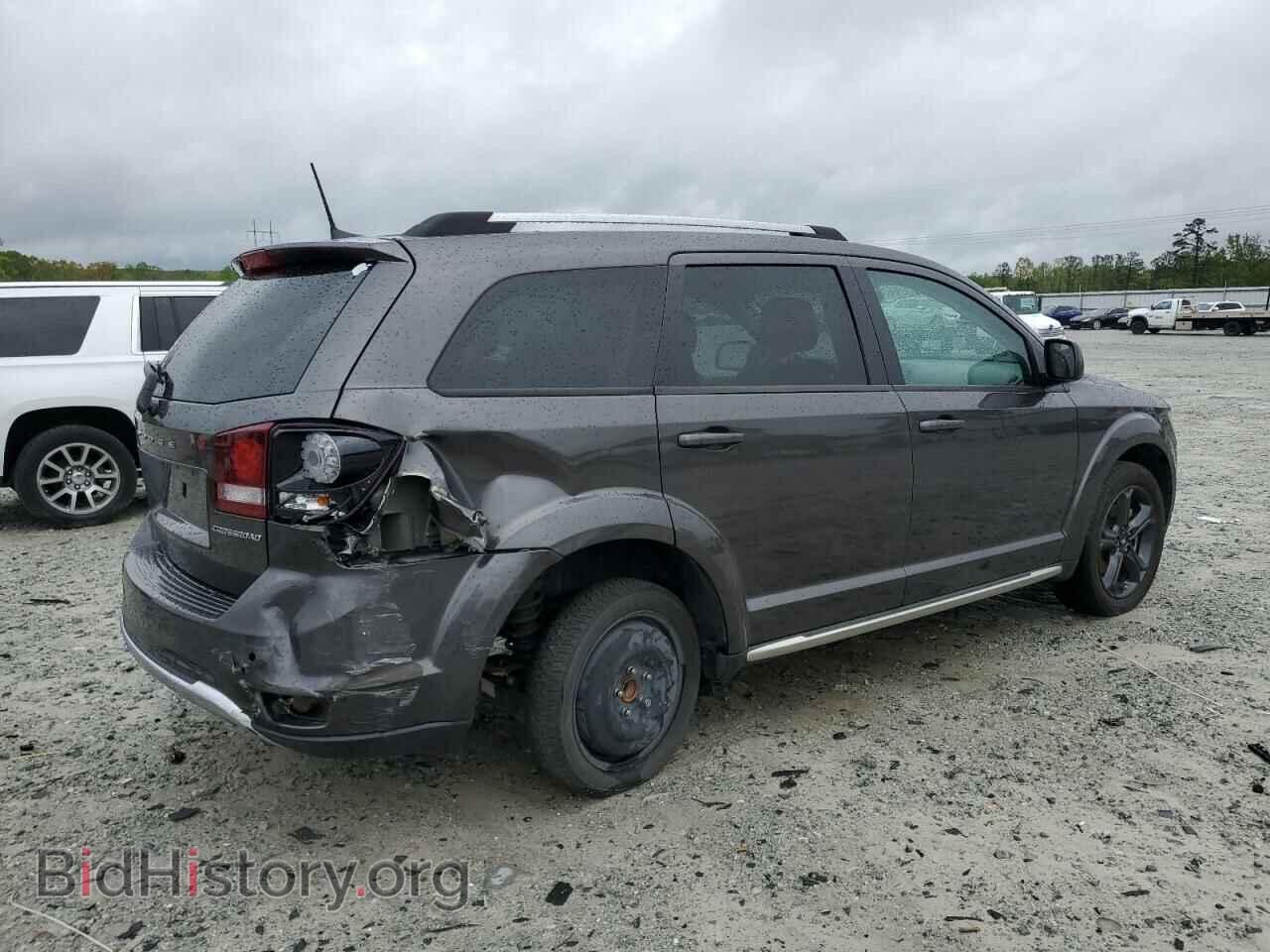 2020 DODGE JOURNEY - VIN: 3C4PDCGB4LT188282 - Фото 3