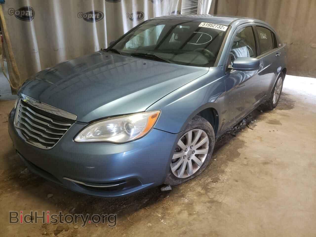 2011 CHRYSLER 200 - VIN: 1C3BC1FB8BN592885 - Фото 2
