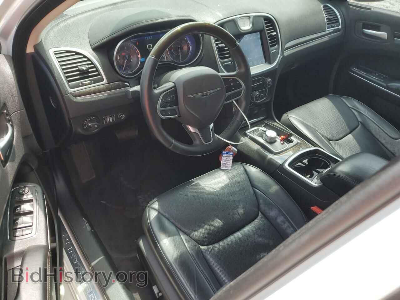 2017 CHRYSLER 300 - VIN: 2C3CCAEG2HH625799 - Фото 8