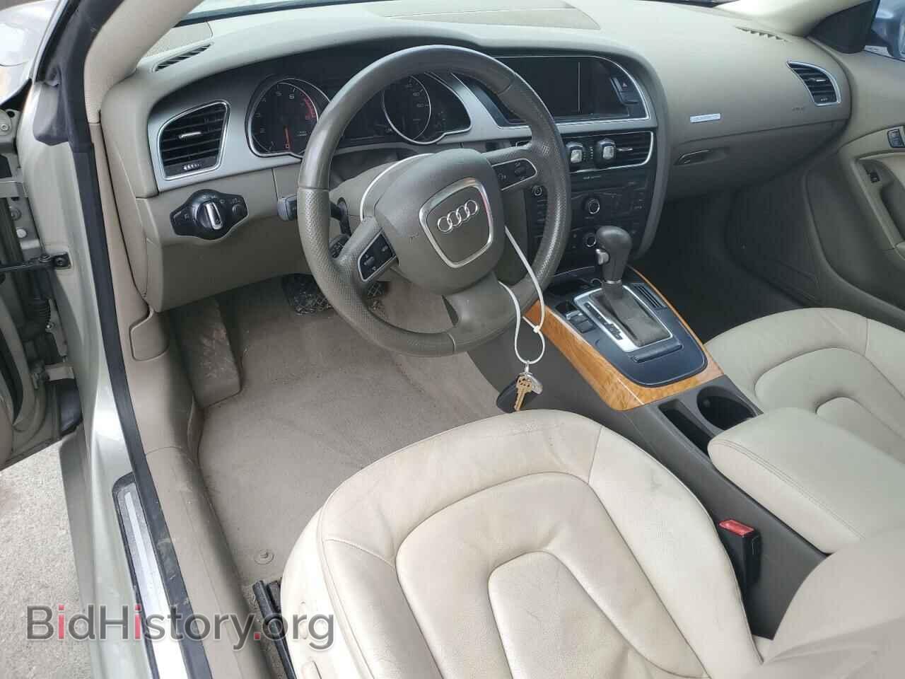 2010 AUDI A5 - VIN: WAUCFAFR0AA000824 - Фото 8