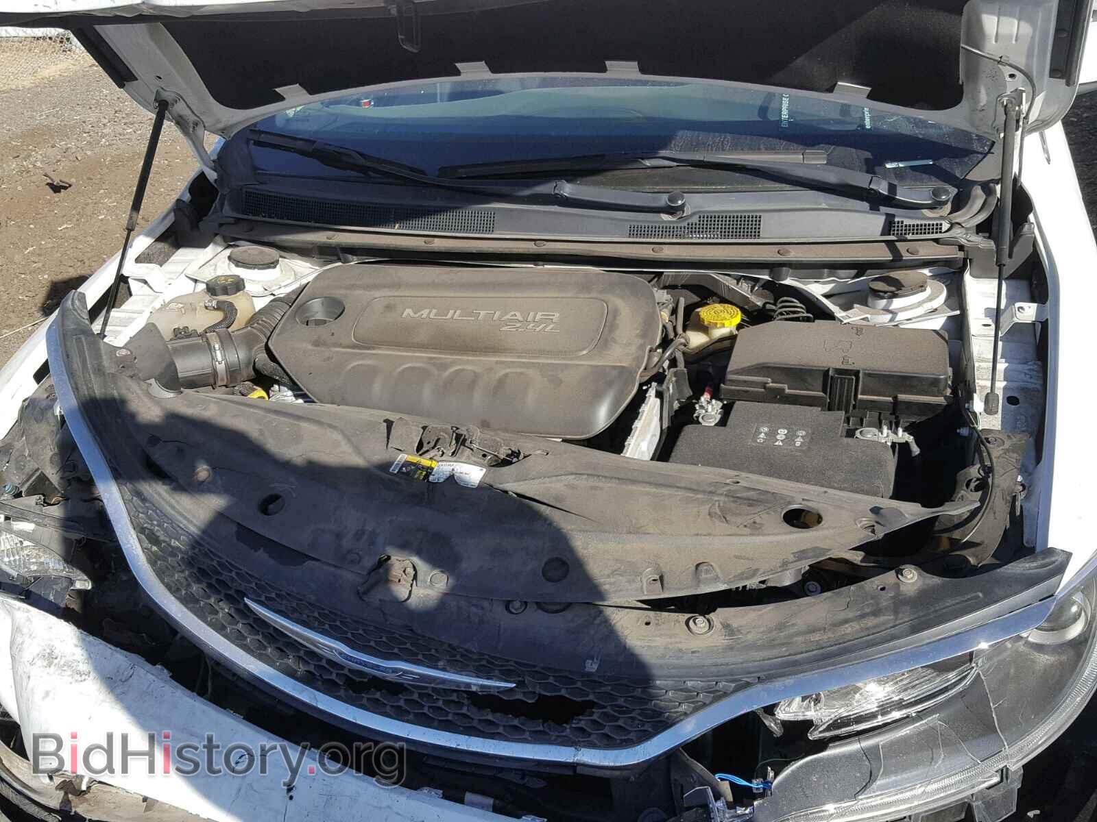 2016 CHRYSLER 200 - VIN: 1C3CCCAB9GN110603 - Фото 7