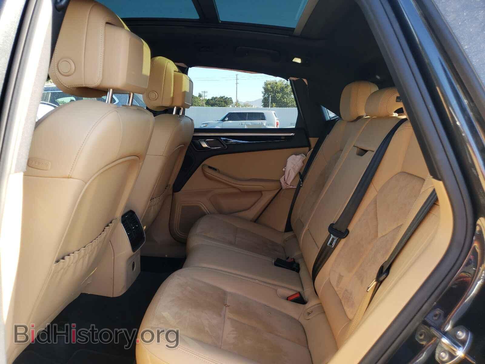 2018 PORSCHE MACAN - VIN: WP1AA2A59JLB08879 - Photo 6