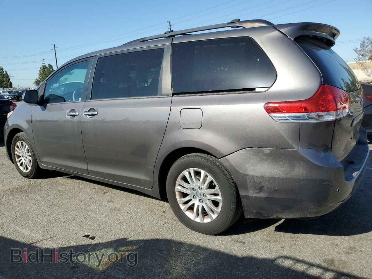 2013 TOYOTA All Models - VIN: 5TDYK3DC8DS323329 - Photo 2