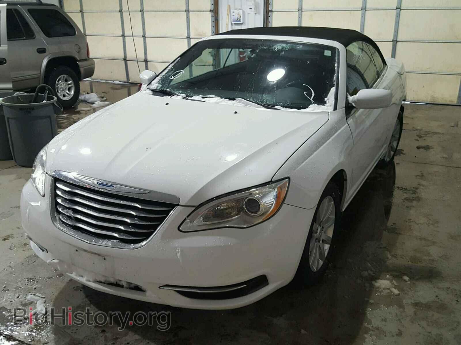 2011 CHRYSLER 200 - VIN: 1C3BC2EB6BN624272 - Фото 2