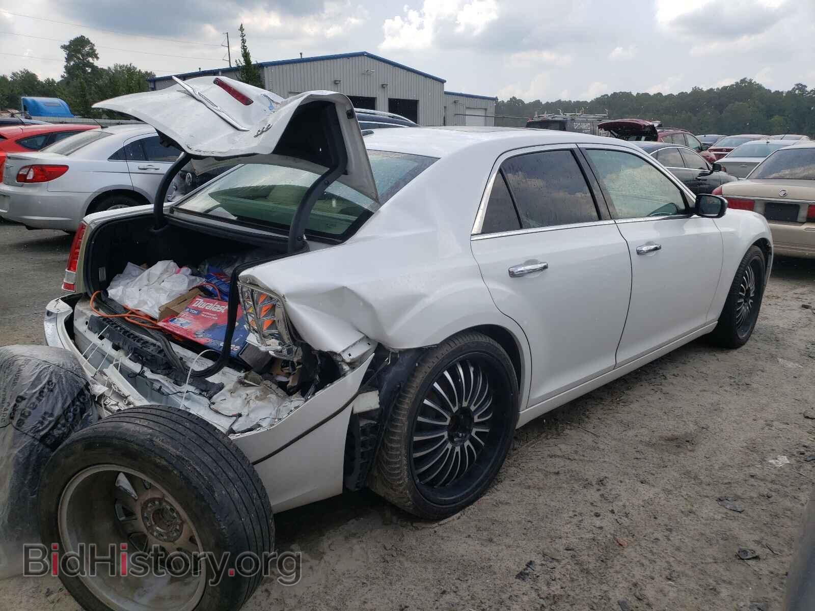 2011 CHRYSLER 300 - VIN: 2C3CA5CG6BH528306 - Фото 4