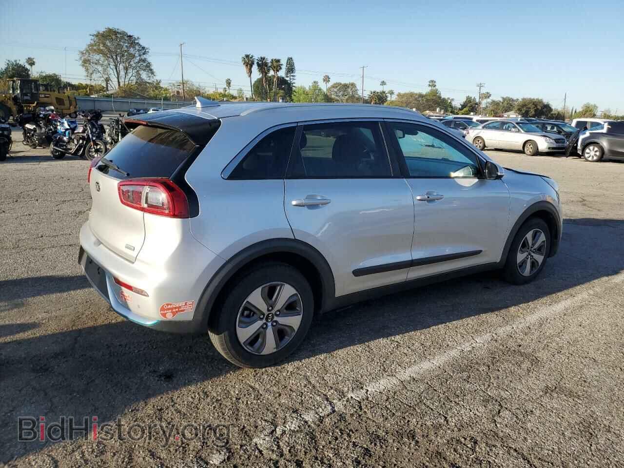 2018 KIA NIRO - VIN: KNDCC3LD8J5189988 - Фото 3