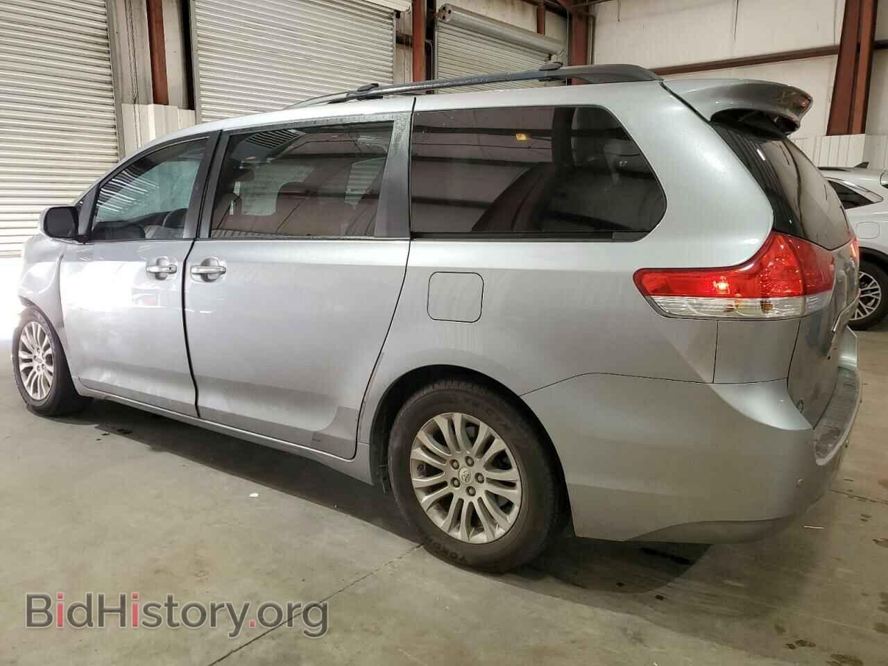 2011 TOYOTA All Models - VIN: 5TDYK3DC3BS037904 - Фото 2