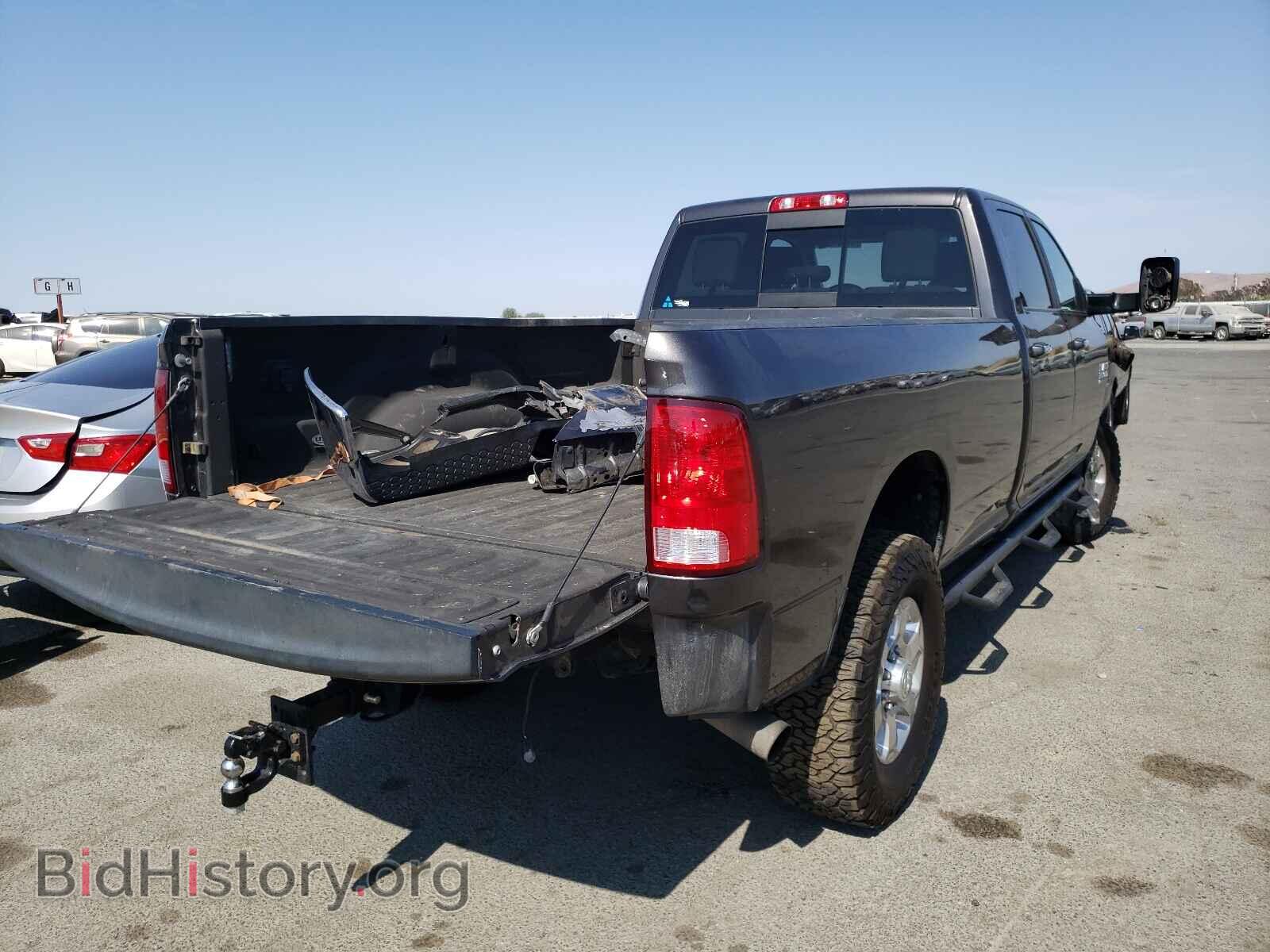 2017 RAM 3500 - VIN: 3C63R3HLXHG556561 - Фото 4