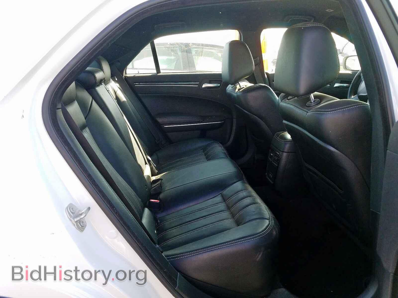 2019 CHRYSLER 300 - VIN: 2C3CCABGXKH515191 - Фото 6