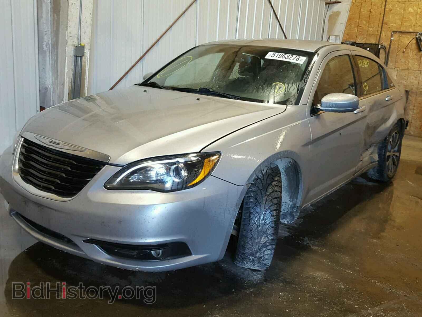 2013 CHRYSLER 200 - VIN: 1C3CCBCG1DN554430 - Photo 2