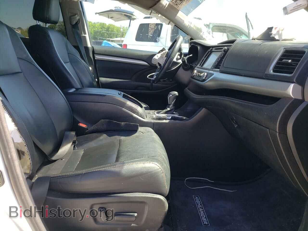 2017 TOYOTA HIGHLANDER - VIN: 5TDKZRFH1HS200328 - Фото 7