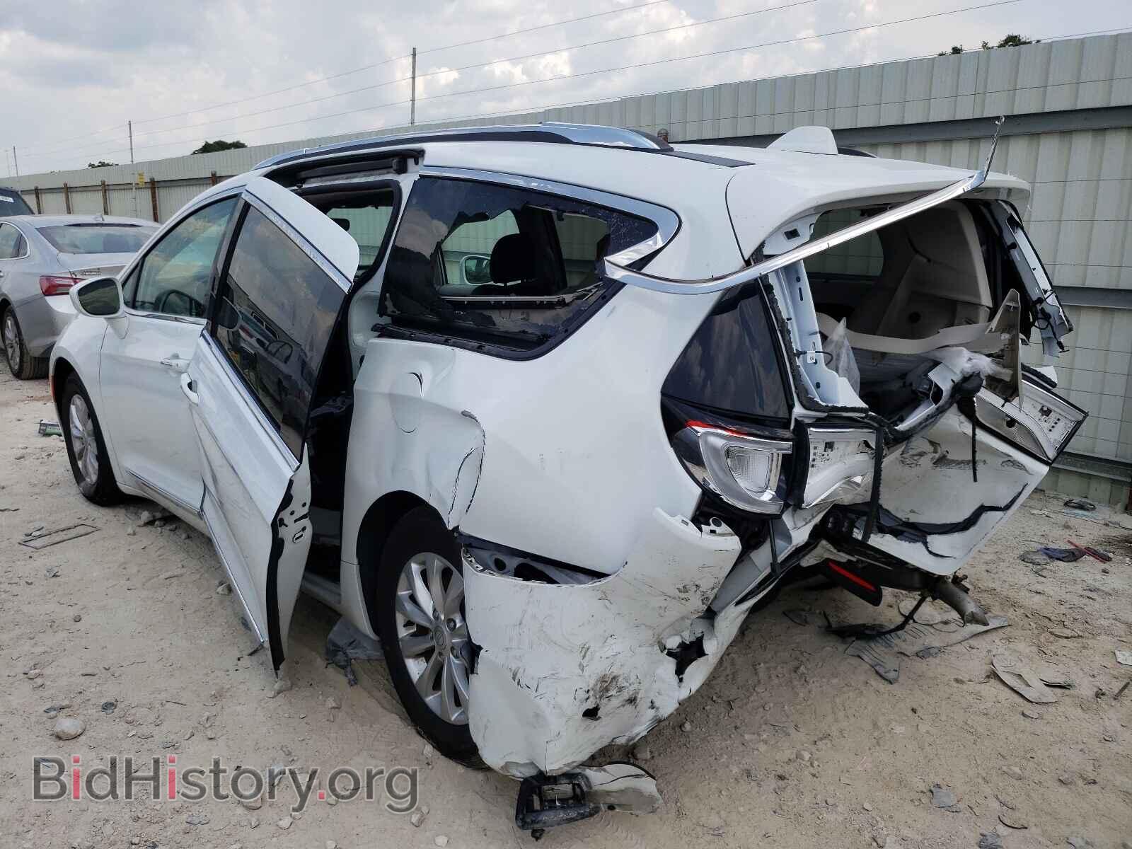 2019 CHRYSLER PACIFICA - VIN: 2C4RC1BG4KR665930 - Фото 3