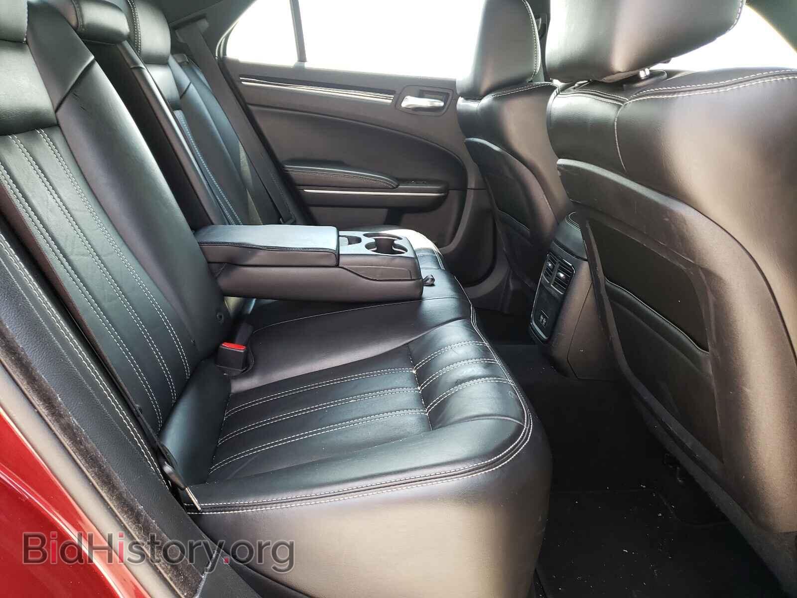 2019 CHRYSLER 300 - VIN: 2C3CCAGG8KH586270 - Фото 6