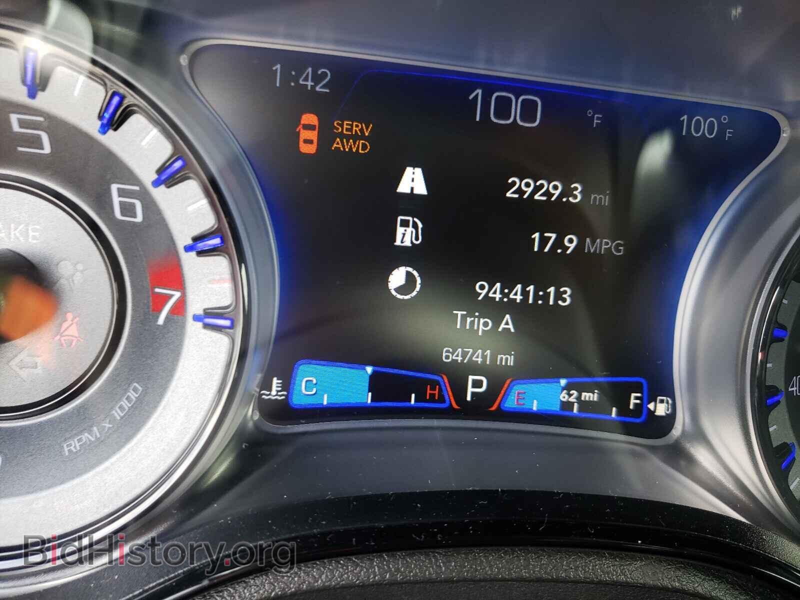2019 CHRYSLER 300 - VIN: 2C3CCAGG8KH586270 - Фото 8