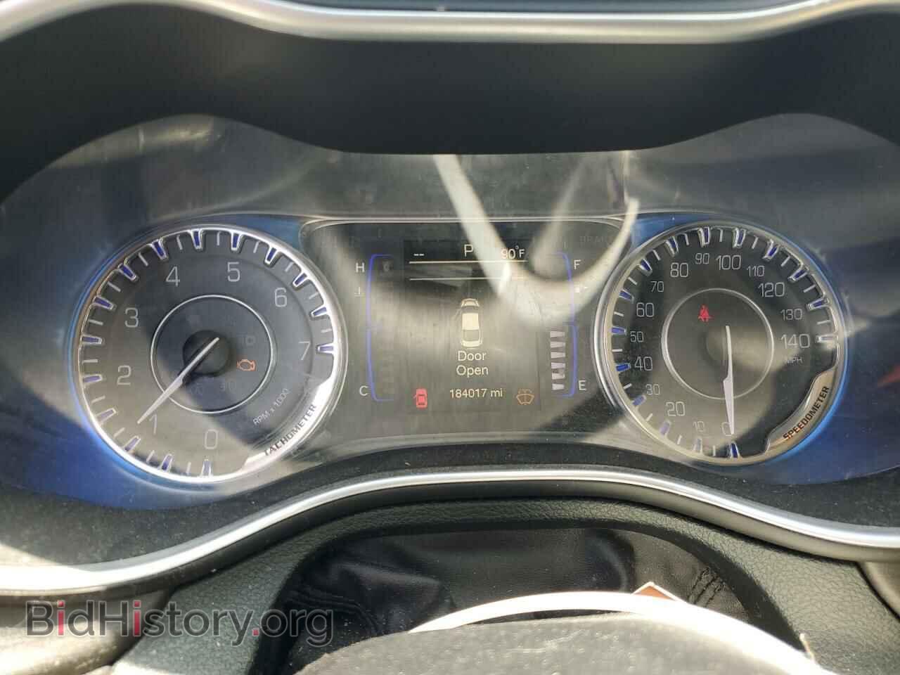 2016 CHRYSLER 200 - VIN: 1C3CCCAB1GN164090 - Фото 9