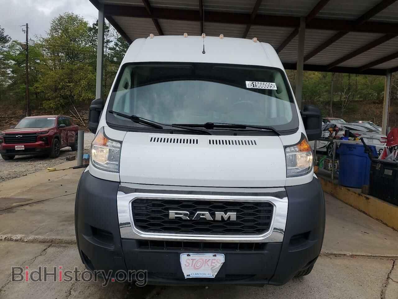 2019 RAM All Models - VIN: 3C6URVJG3KE562105 - Фото 5