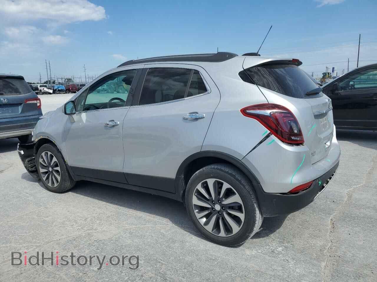 2022 BUICK ENCORE - VIN: KL4CJASM1NB500447 - Photo 2