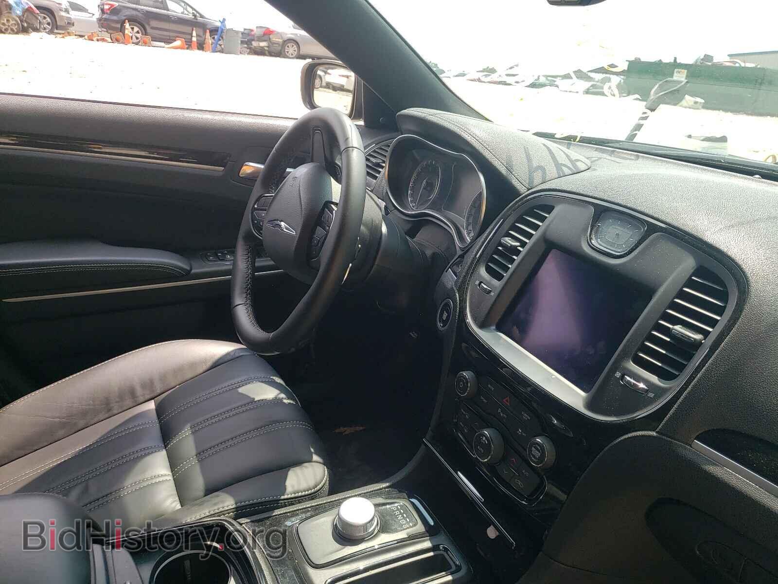 2021 CHRYSLER 300 - VIN: 2C3CCABG3MH545992 - Фото 9