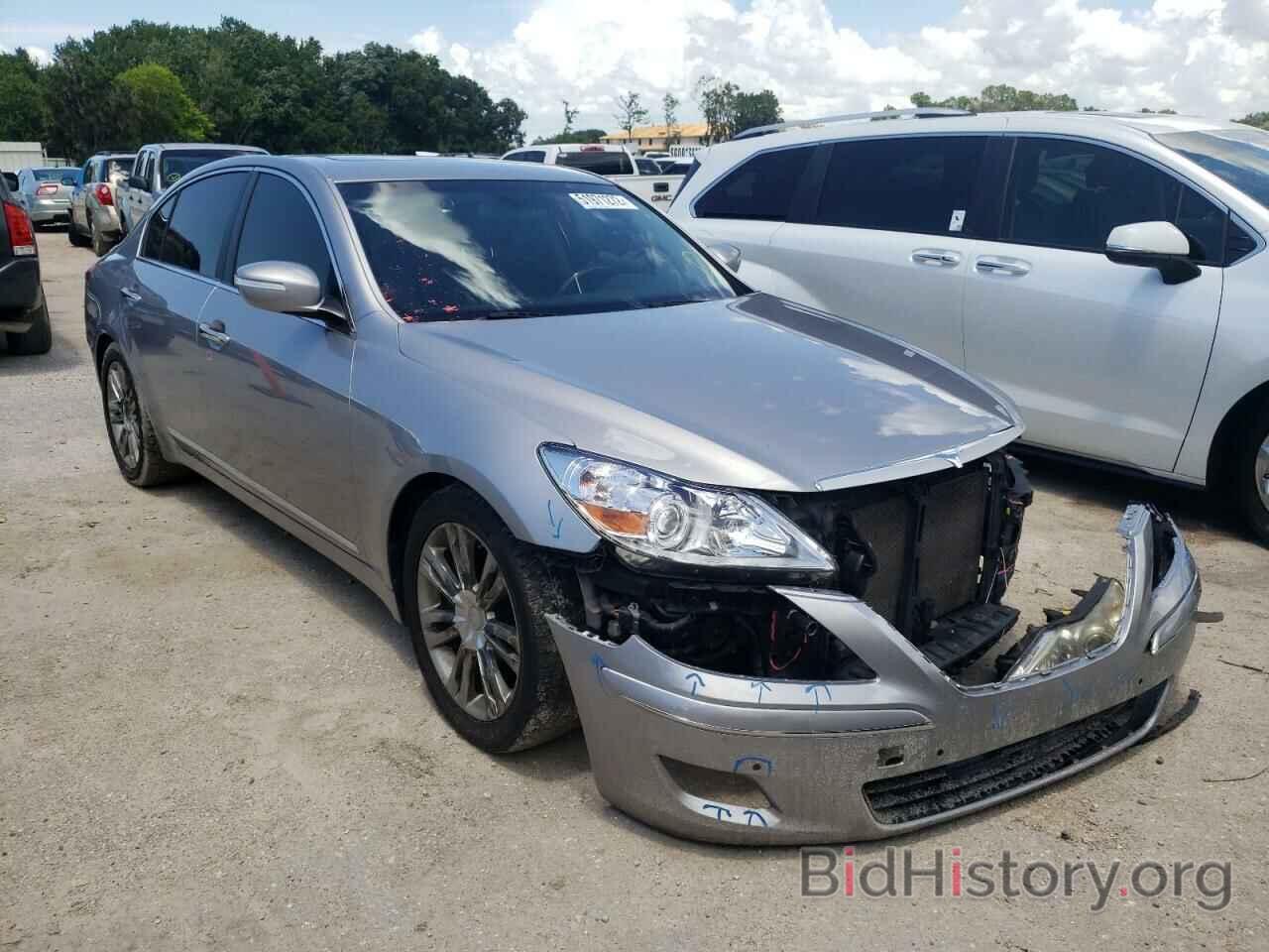 Photo KMHGC46F89U063809 - HYUNDAI GENESIS 2009