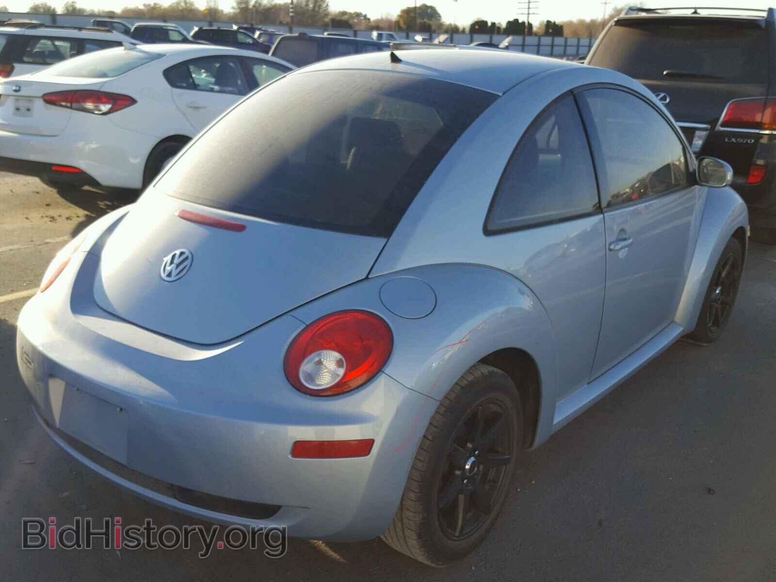 2010 VOLKSWAGEN BEETLE - VIN: 3VWPW3AG2AM000068 - Фото 4