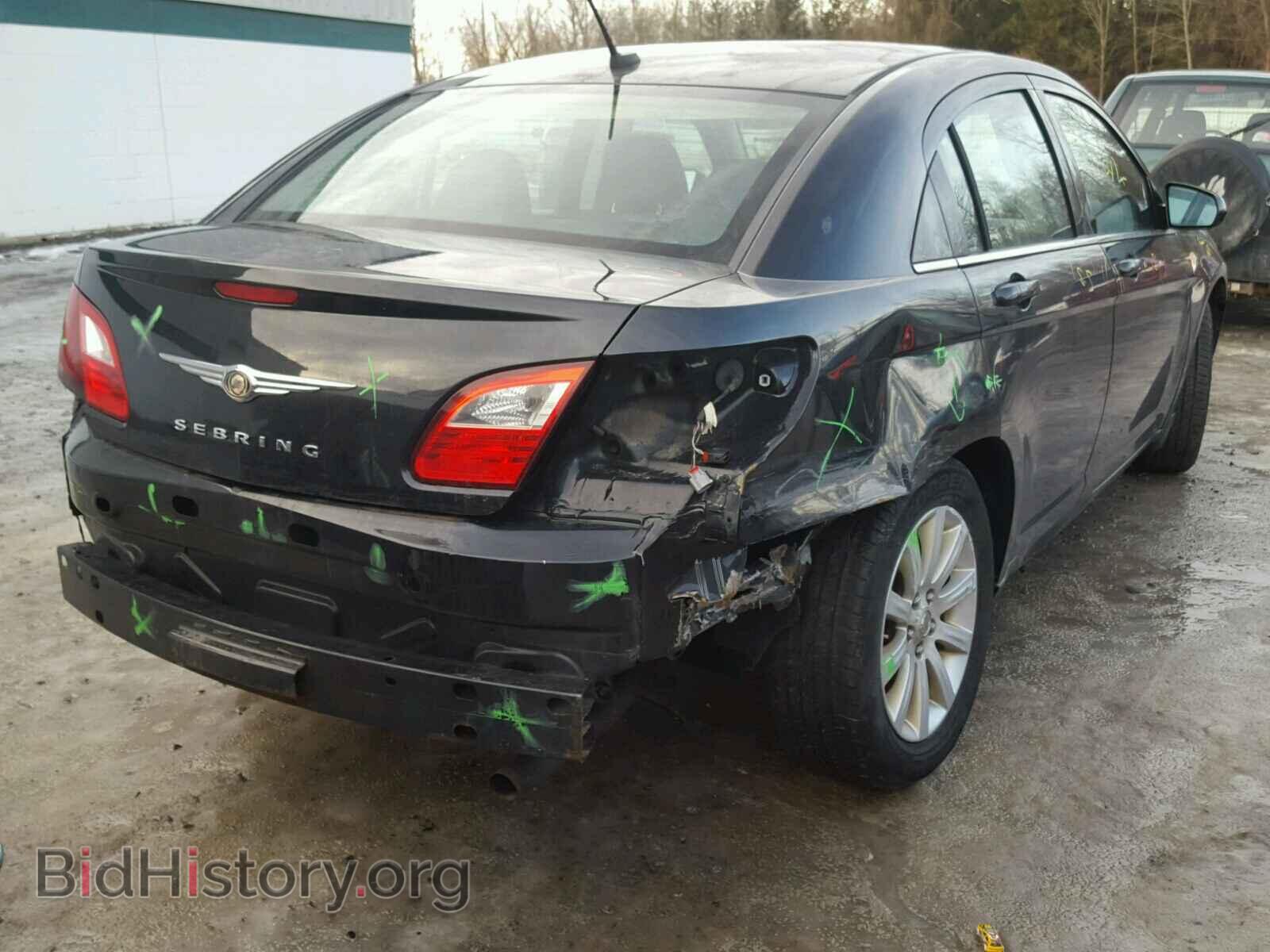 2010 CHRYSLER SEBRING - VIN: 1C3CC5FB7AN223686 - Фото 4