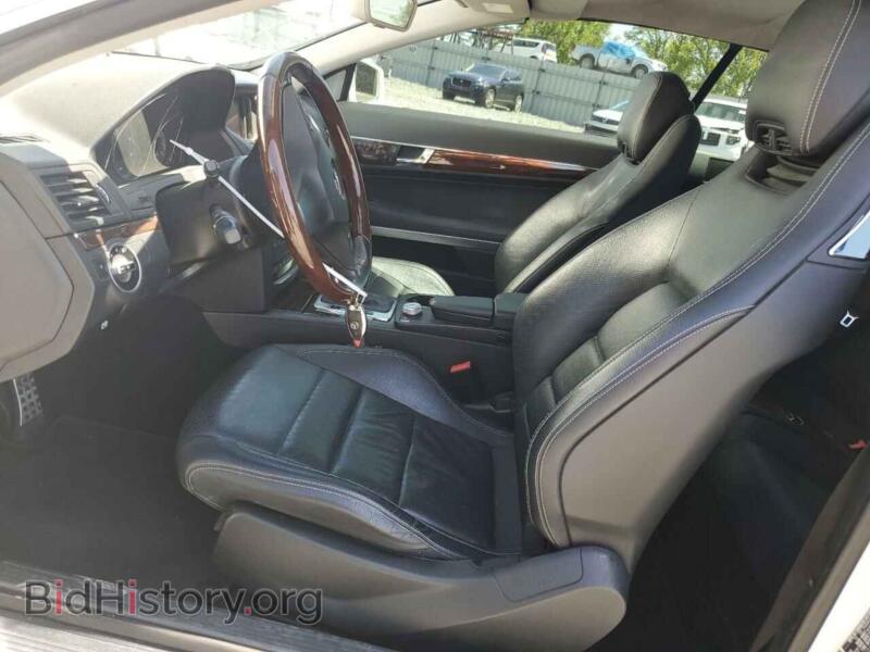 2011 Mercedes-Benz E-CLASS (VIN WDDKK5GF6BF075558) — фото 7 из 12