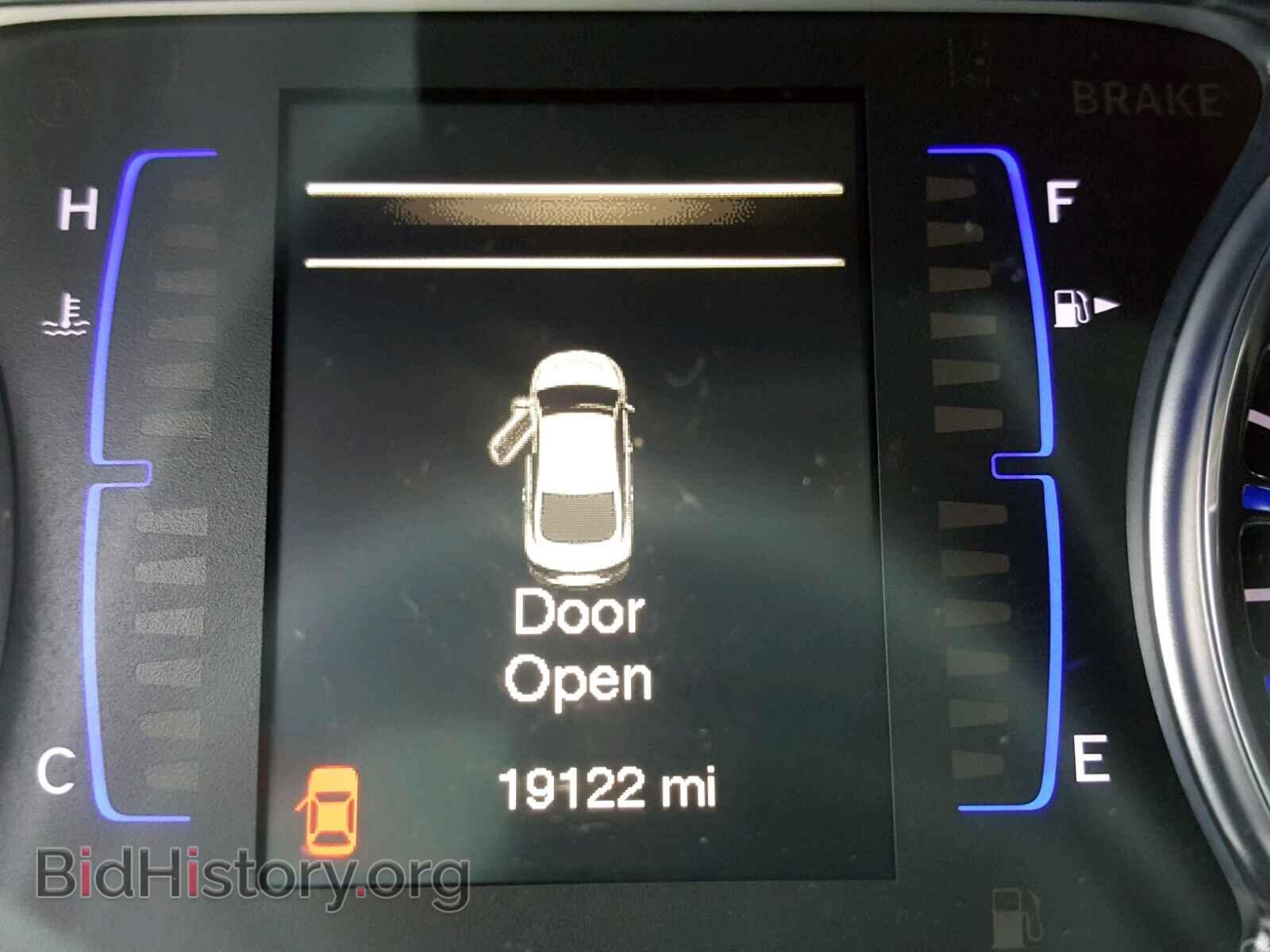 2017 CHRYSLER 200 - VIN: 1C3CCCFB2HN510674 - Фото 8