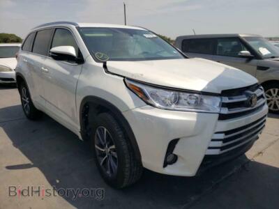 2018 Toyota HIGHLANDER, white — VIN 5TDKZRFH0JS547221, Copart