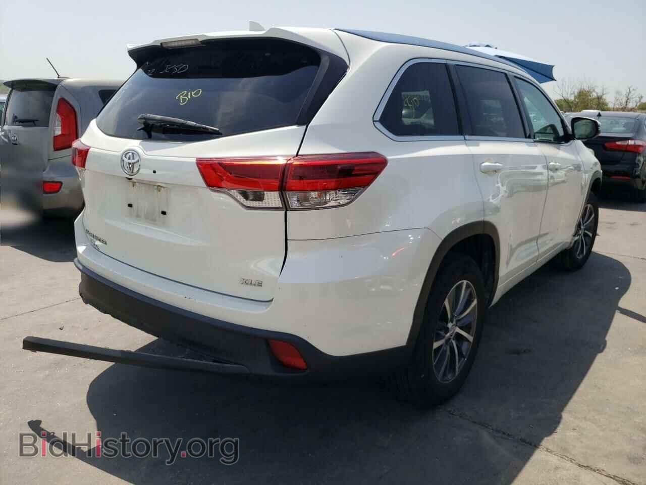 2018 TOYOTA HIGHLANDER - VIN: 5TDKZRFH0JS547221 - Фото 4