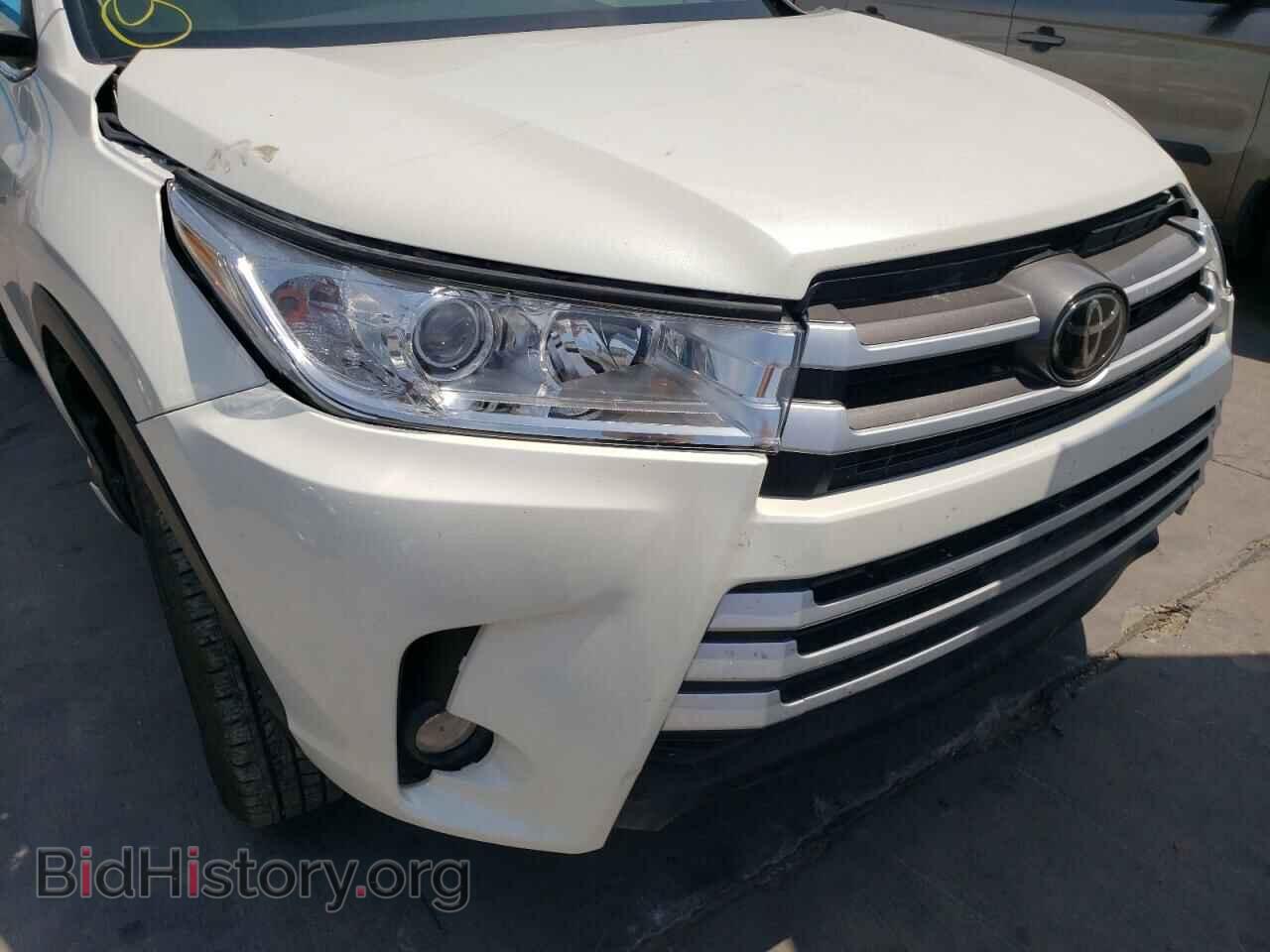 2018 TOYOTA HIGHLANDER - VIN: 5TDKZRFH0JS547221 - Фото 9