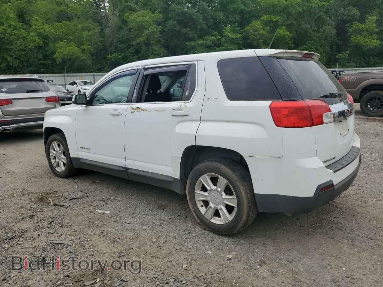 2013 GMC TERRAIN - VIN: 2GKFLREK2D6298147 - Photo 2