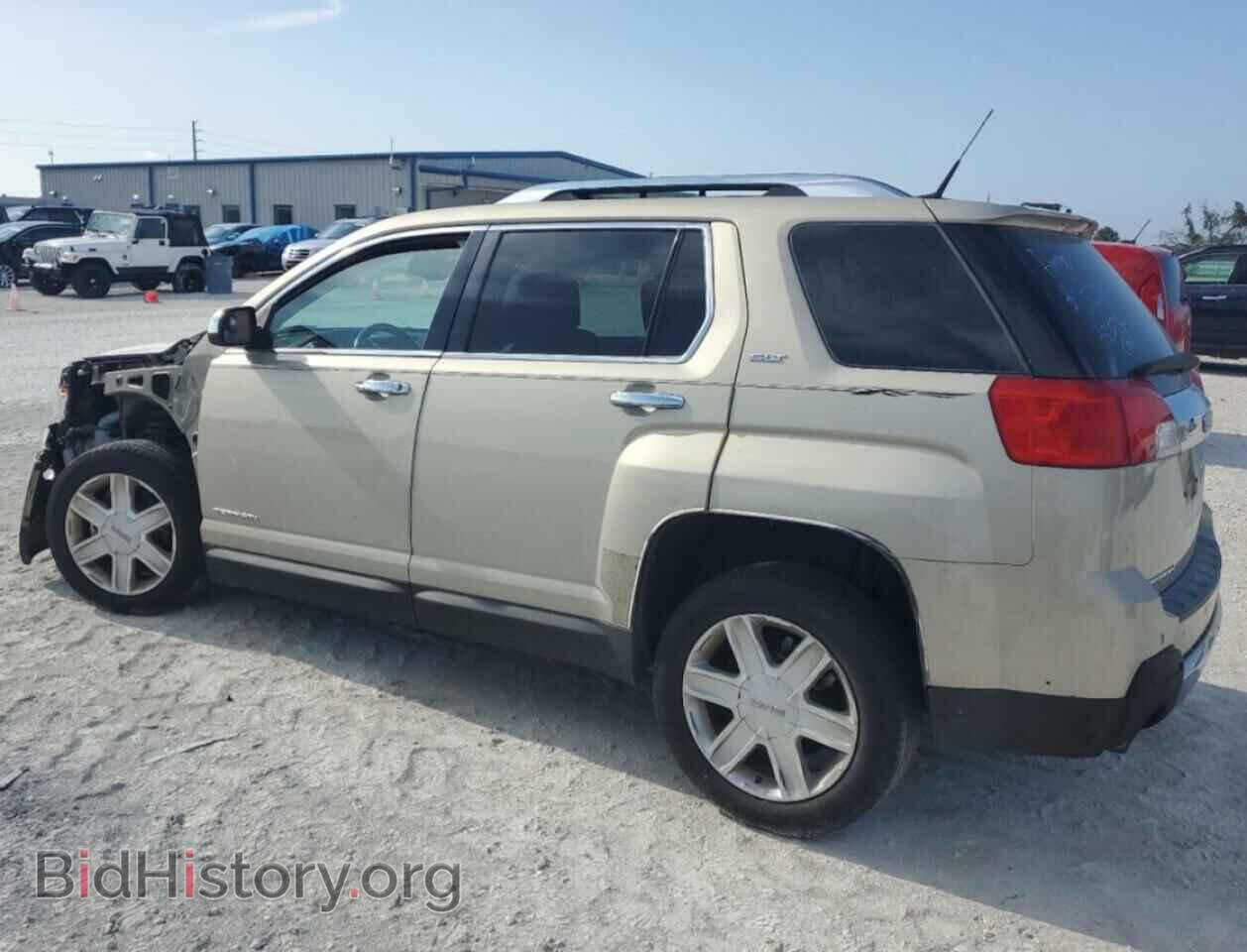 2011 GMC TERRAIN - VIN: 2CTFLWE59B6432237 - Фото 2
