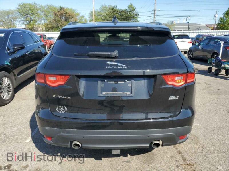2017 Jaguar F-PACE (VIN SADCJ2BV3HA099146) — photo 6 of 13